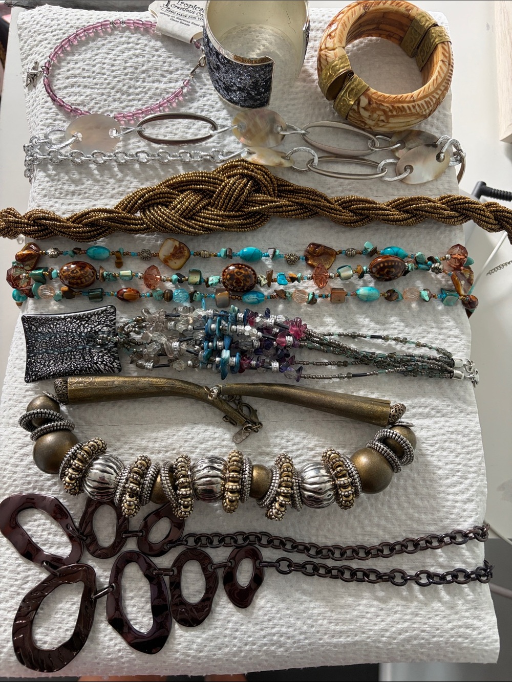 Mixed jewelry 6 necklaces 2 bracelets and 1 anklet